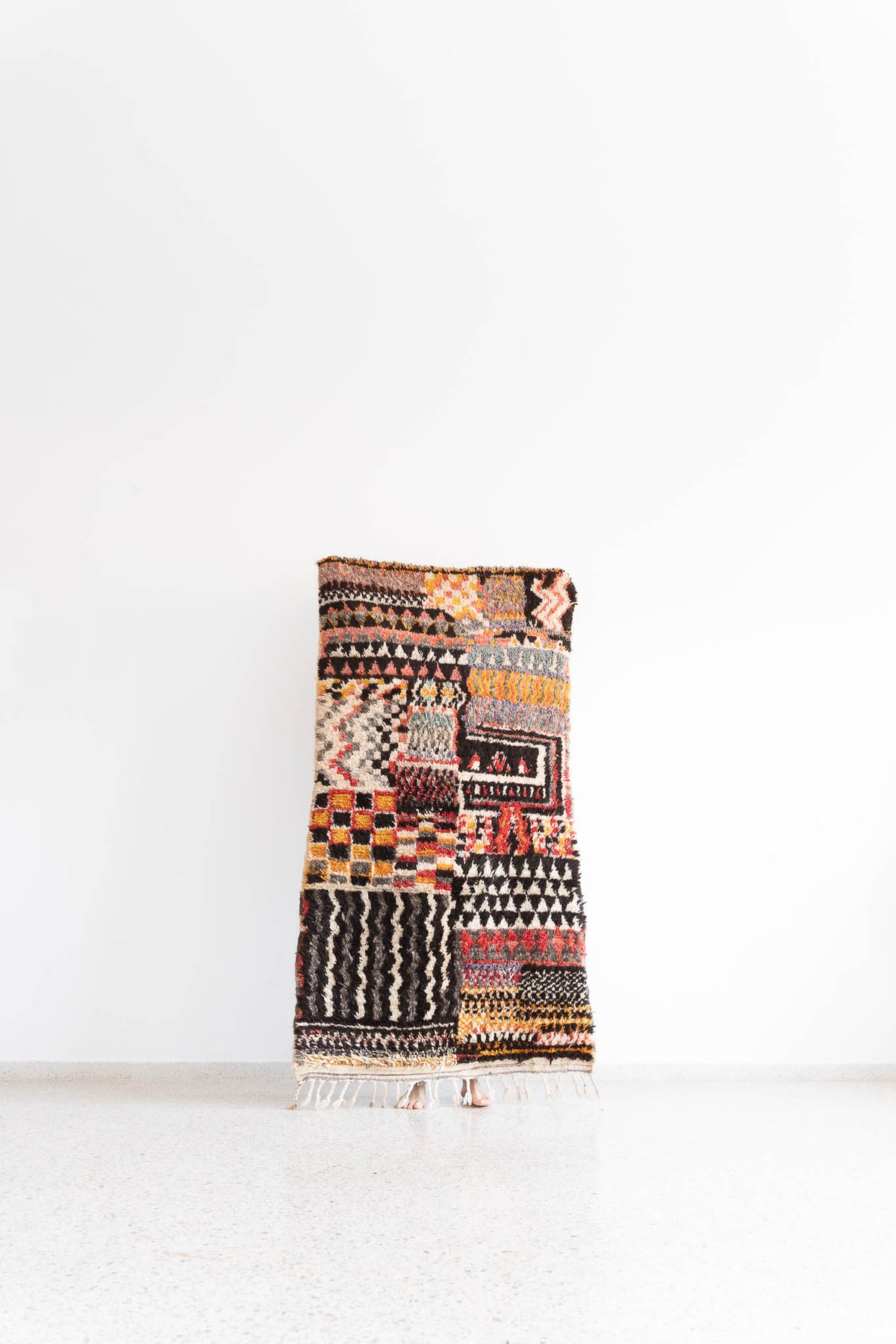 Taznakht 3.3 x 6.4 feet (102 x 195 cm)