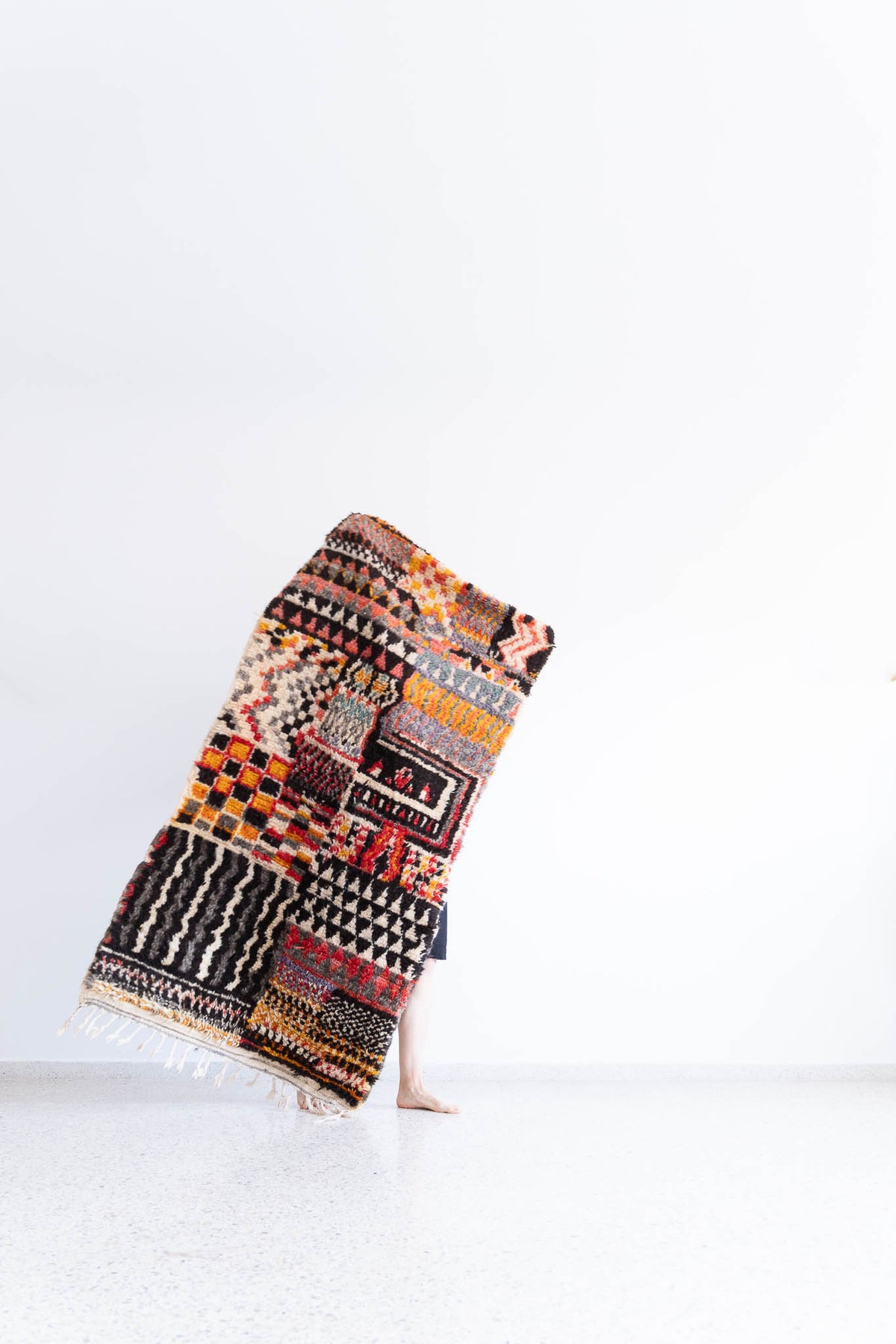 Taznakht 3.3 x 6.4 feet (102 x 195 cm)