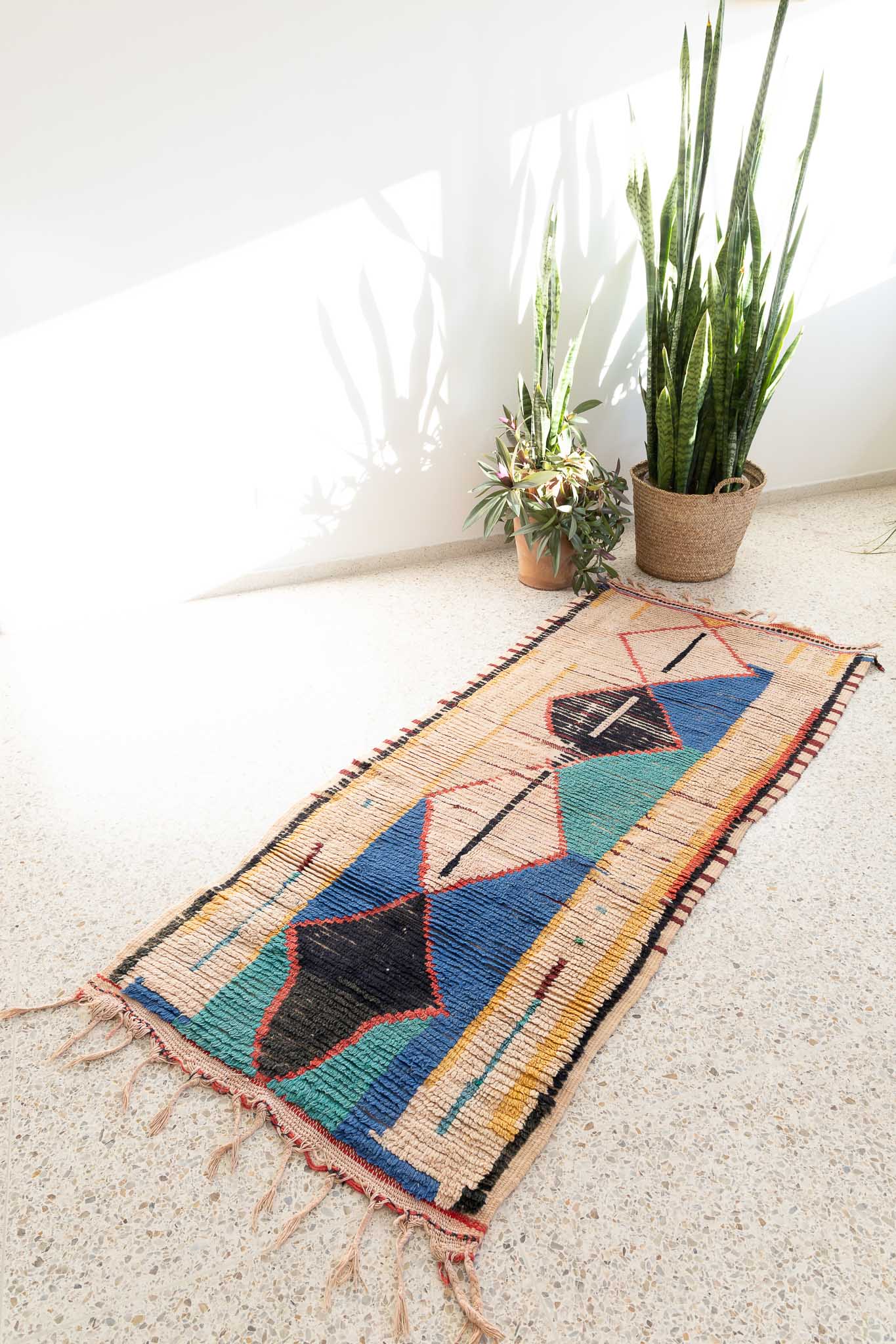 Handmade vintage rug Moroccon outlet 4,3 x 2,8 feet - Azilal Runner rug- Moroccan vintage runner rug